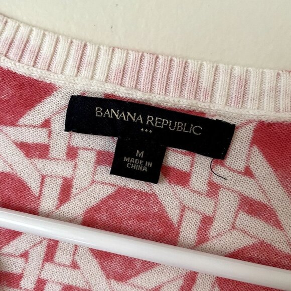 Banana Republic Factory red and white geometric button cardigan comfortable - Picture 3 of 4